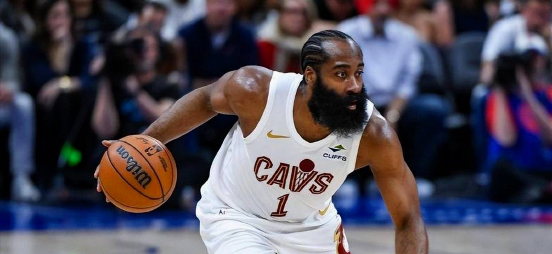 哈登末曾一心留队球迷热议(NBA因哈登迟迟未定落脚点)|IM电竞体育app